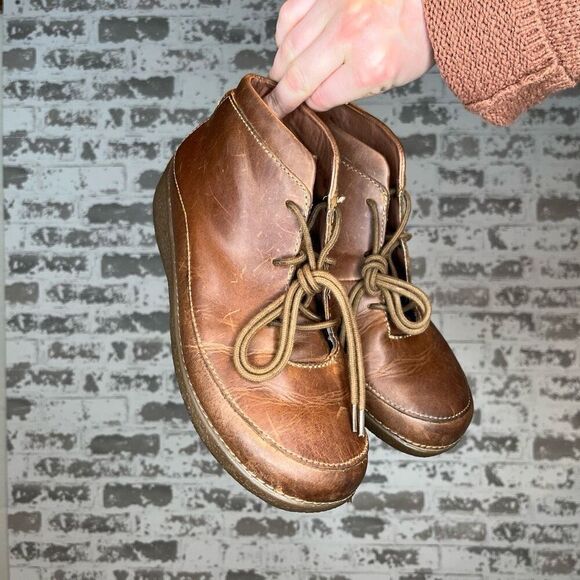 Duluth trading | women leather lace up booties - Picture 1 of 9